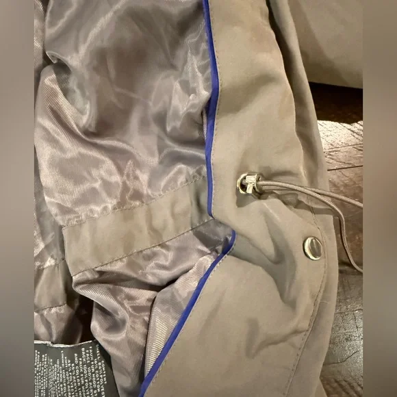 Vince Camuto Long Down Puffer Coat Parka Faux Fur Hood Gray M - Picture 8 of 16